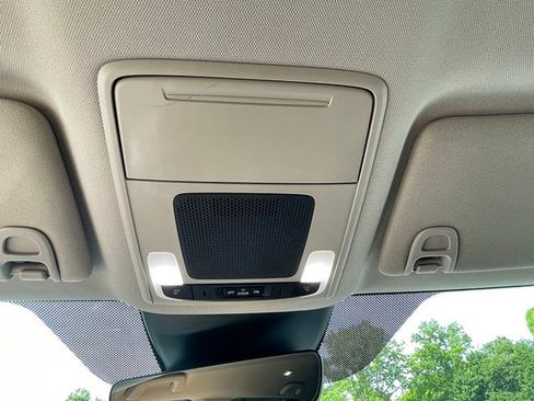 Used 2025 Honda Pilot EX-L image 25
