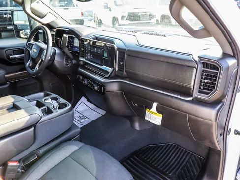 New 2026 Chevrolet Silverado 3500 LT image 19