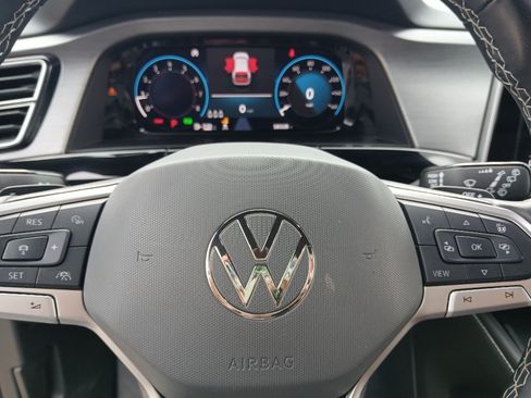 Used 2024 Volkswagen Atlas Cross Sport SE AWD/4WD image 14