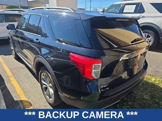 Used 2023 Ford Explorer XLT w/ Equipment Group 202A AWD/4WD image 3