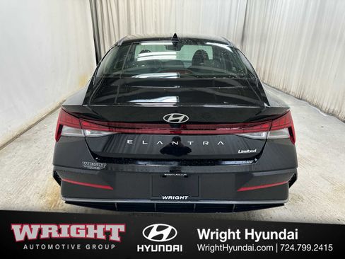 New 2026 Hyundai Elantra Limited FWD image 5