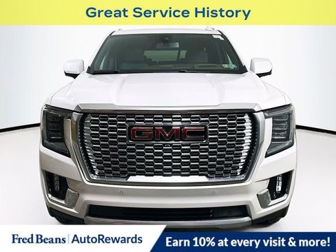 Used 2021 GMC Yukon Denali image 2