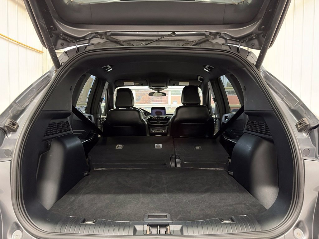 Used 2023 Ford Escape ST-Line AWD/4WD image 16