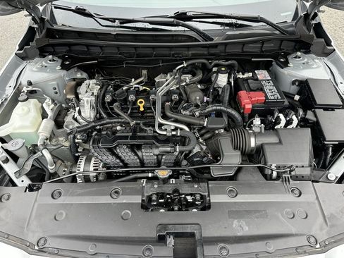 Used 2024 Nissan Altima 2.5 SV image 33