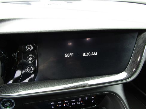 Used 2023 Buick Envision Essence AWD/4WD image 15