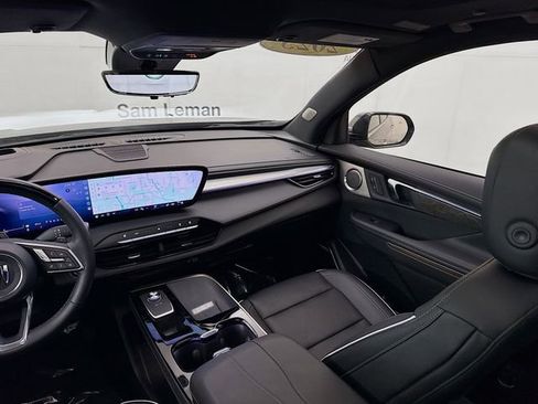 Used 2025 Buick Enclave Avenir w/ Super Cruise Package image 27