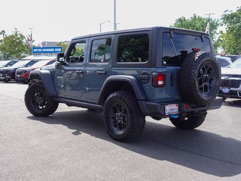 Used 2024 Jeep Wrangler Unlimited AWD/4WD image 9