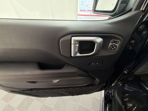 Used 2021 Jeep Wrangler Unlimited Rubicon image 15