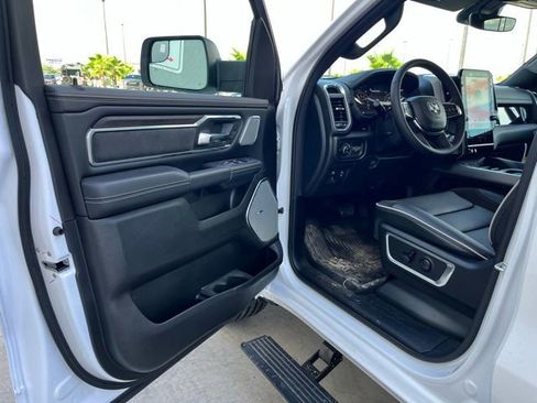 New 2026 RAM 1500 Laramie AWD/4WD image 14