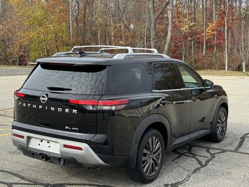 Used 2022 Nissan Pathfinder SL w/ SL Premium Package image 5