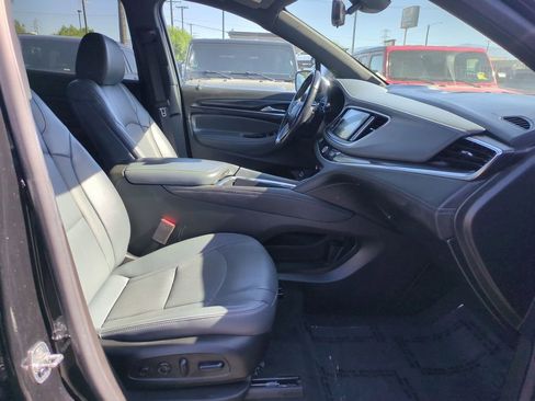 Used 2024 Buick Enclave Premium AWD/4WD image 32
