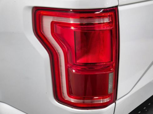 Used 2015 Ford F150 Lariat w/ Equipment Group 502A Luxury RWD image 37