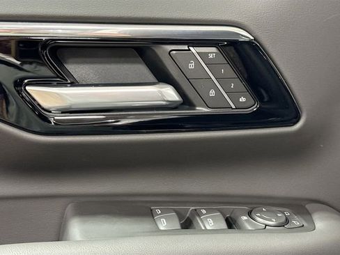 New 2026 Chevrolet Tahoe RST w/ Sun And Tow Package AWD/4WD image 21