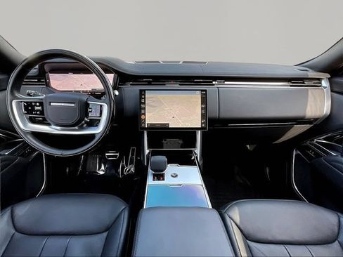 Used 2024 Land Rover Range Rover Long Wheelbase SE AWD/4WD image 9