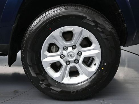 Used 2021 Toyota 4Runner SR5 Premium w/ Moonroof Package image 15