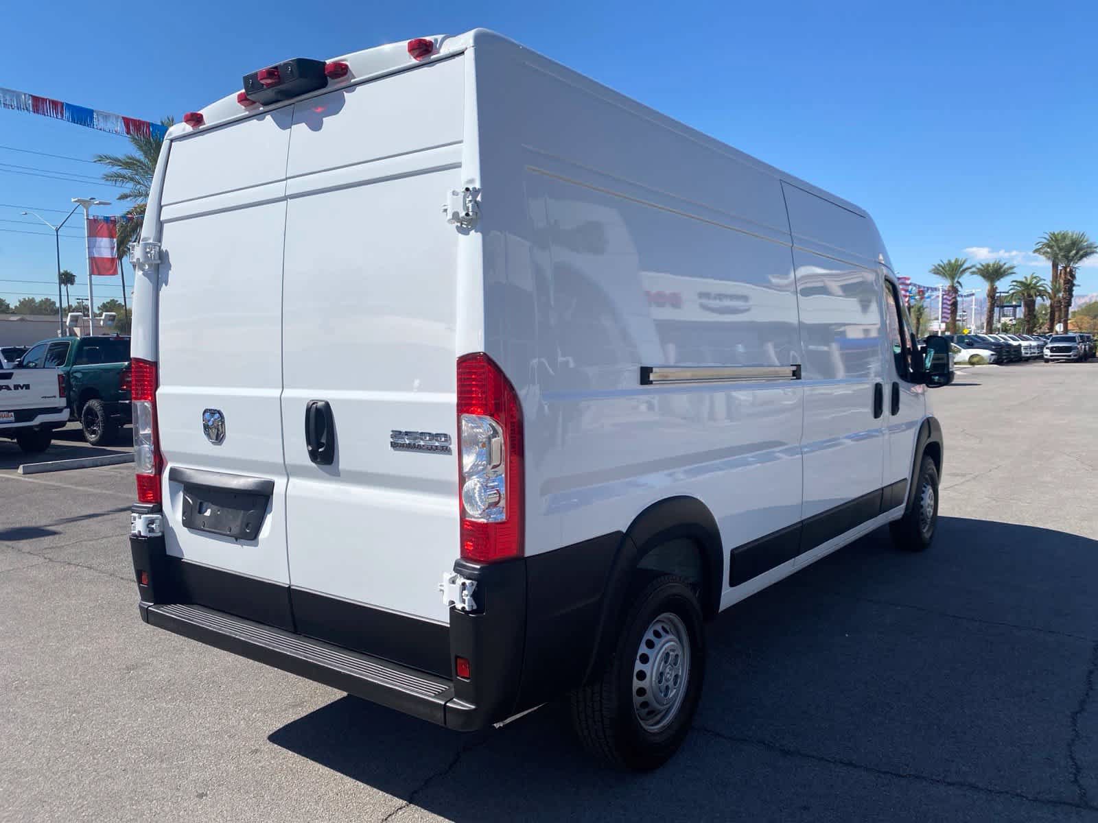 Used 2025 RAM ProMaster 2500 w/ Convenience Group FWD image 6