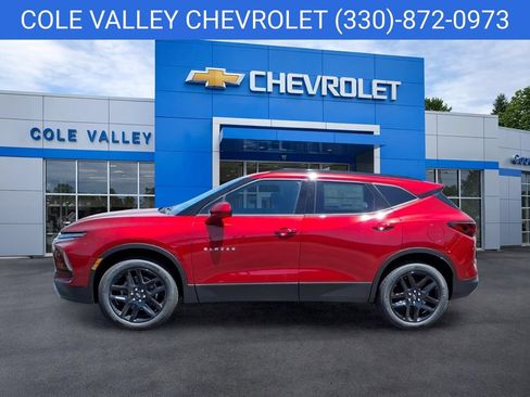 New 2026 Chevrolet Blazer LT w/ Convenience Package FWD image 2