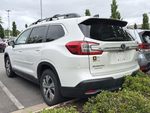 Used 2023 Subaru Ascent Premium w/ Convenience Package AWD/4WD image 4