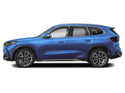 Used 2023 BMW X1 xDrive28i w/ Convenience Package AWD/4WD image 3