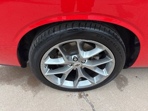 Certified 2022 Dodge Challenger GT image 11