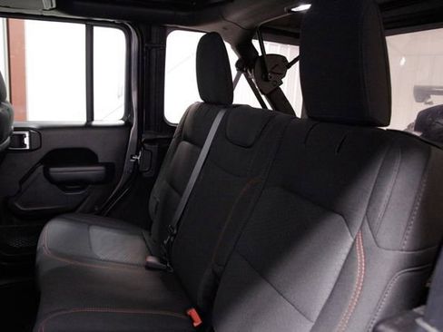 Used 2022 Jeep Wrangler Unlimited Rubicon image 19