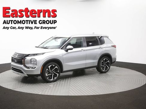 Used 2024 Mitsubishi Outlander SE FWD image 57