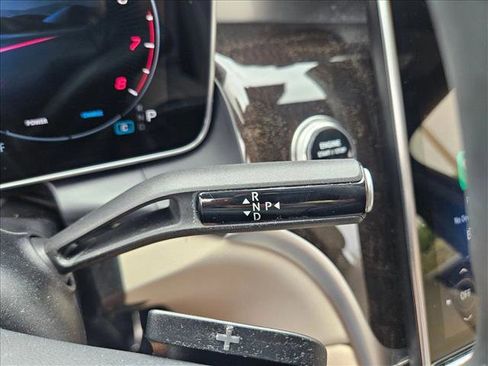 Used 2026 Mercedes-Benz GLC 300 image 12