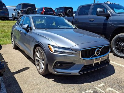 Used 2021 Volvo S60 T6 Momentum w/ Protection Package Premier