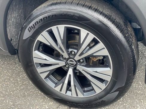 Certified 2023 Nissan Rogue SV AWD/4WD image 30