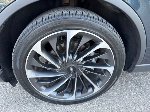 Certified 2023 Lincoln Aviator Reserve w/ Equipment Group 201A AWD/4WD image 2