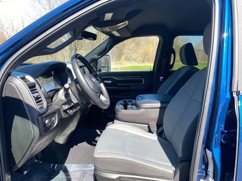 Used 2024 RAM 2500 Big Horn w/ Bed Utility Group image 11