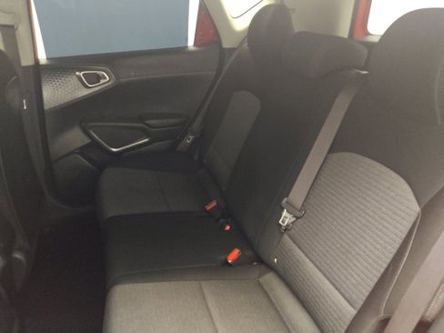 Used 2021 Kia Soul S FWD image 18