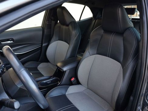 Used 2021 Toyota Corolla XSE image 15