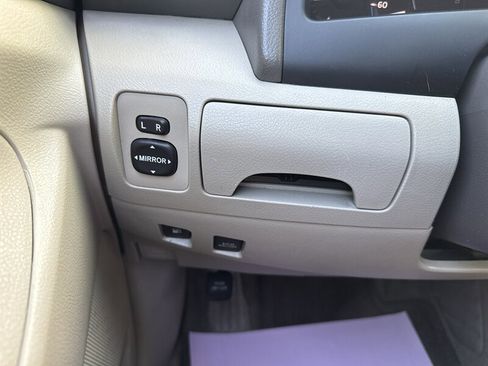 Used 2009 Toyota Camry Hybrid FWD image 38
