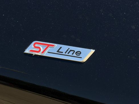 Certified 2025 Ford Explorer ST-Line RWD image 11