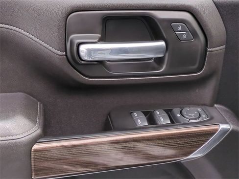 Used 2022 Chevrolet Silverado 2500 LT w/ Snow Plow Prep/Camper Package image 22