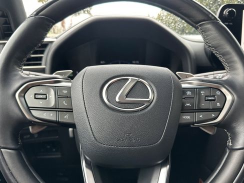 Used 2025 Lexus LX 600 4WD w/ Appearance Package image 30