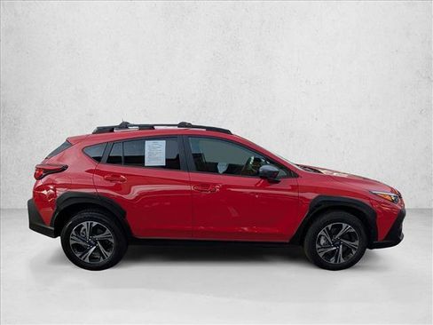 Used 2025 Subaru Crosstrek 2.0i Premium image 4
