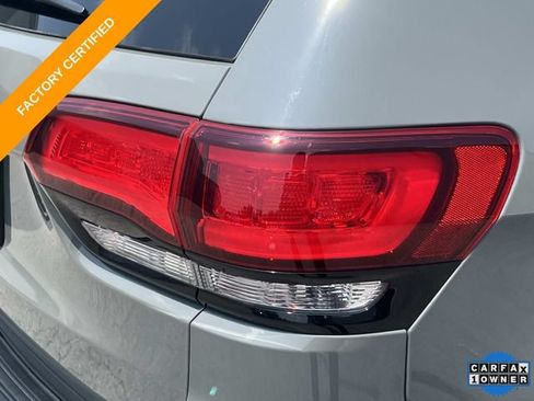 Certified 2020 Jeep Grand Cherokee Altitude RWD image 11