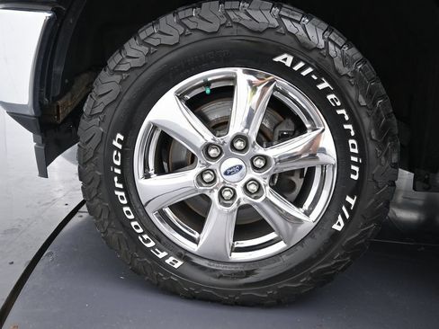 Used 2019 Ford F150 XLT w/ Equipment Group 302A Luxury AWD/4WD image 33