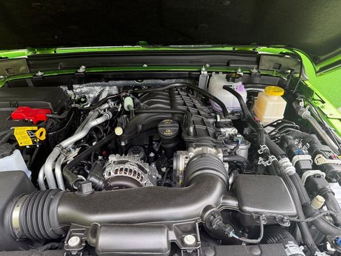 New 2025 Jeep Gladiator Sport image 11