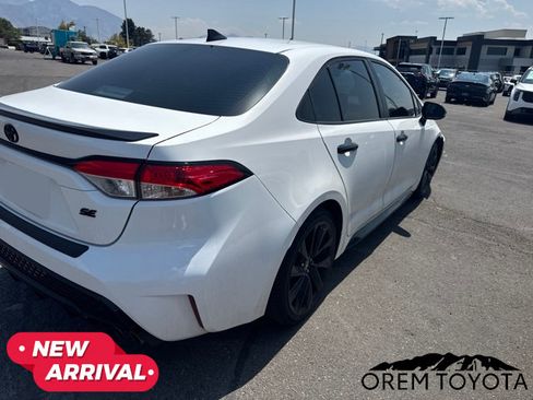 Used 2022 Toyota Corolla SE w/ Carpet Mat Package (TMS) FWD image 14