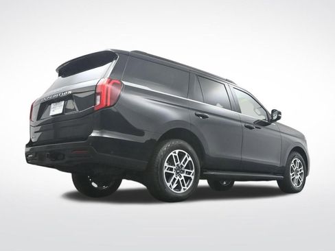 Certified 2025 Ford Expedition Active AWD/4WD image 34