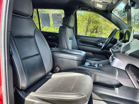 Used 2024 GMC Yukon SLT AWD/4WD image 27