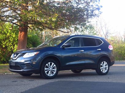 Used 2016 Nissan Rogue SV