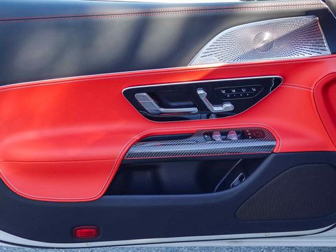 Used 2023 Mercedes-Benz SL 55 AMG 4MATIC image 21