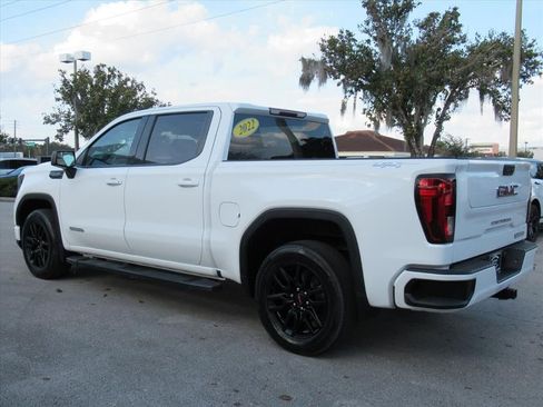 Used 2022 GMC Sierra 1500 Elevation image 4
