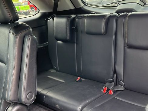 Used 2017 Toyota Highlander Limited w/ Carpet Mat Package AWD/4WD image 20