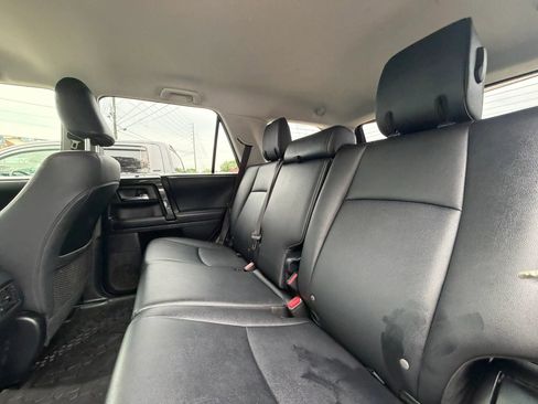 Used 2019 Toyota 4Runner TRD Off-Road Premium AWD/4WD image 20
