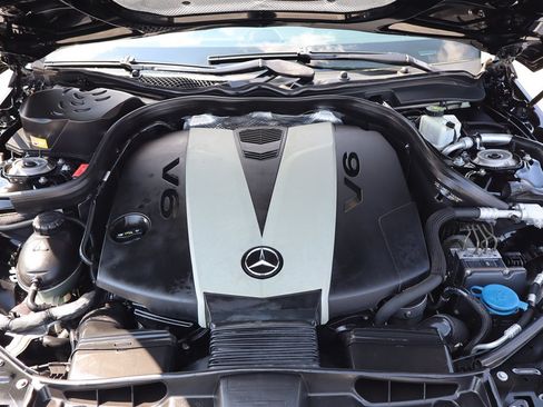 Used 2013 Mercedes-Benz E 350 BlueTEC Sedan image 40